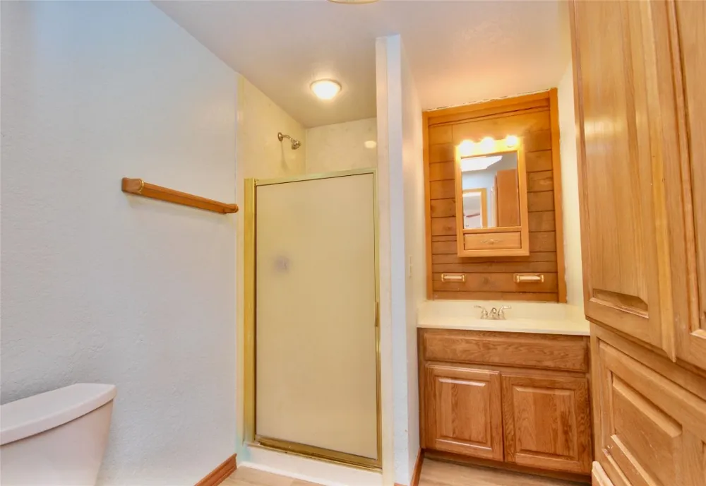 2725 Old Lehmann Road Kingsbury, TX 78638